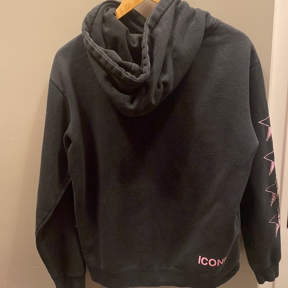 Medium black Jeffree Star 5 year anniversary hoodie (limited edition) - Picture 2 of 2